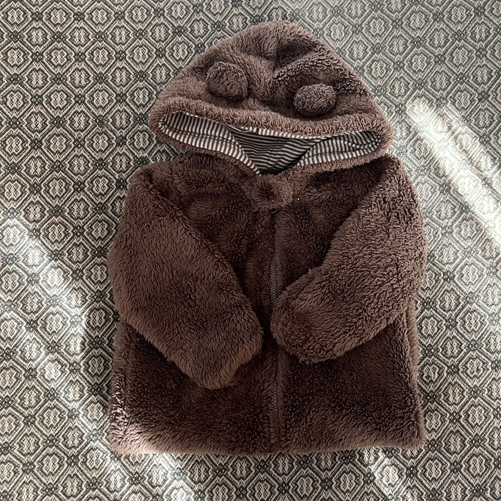 Carters teddy bear bunting, size 9mths